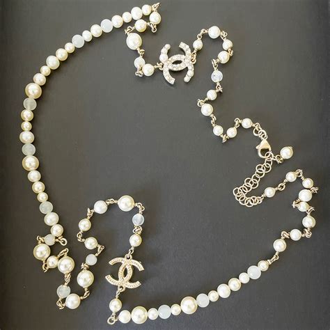 chanel pearl necklace ebay|chanel faux pearl cc necklace.